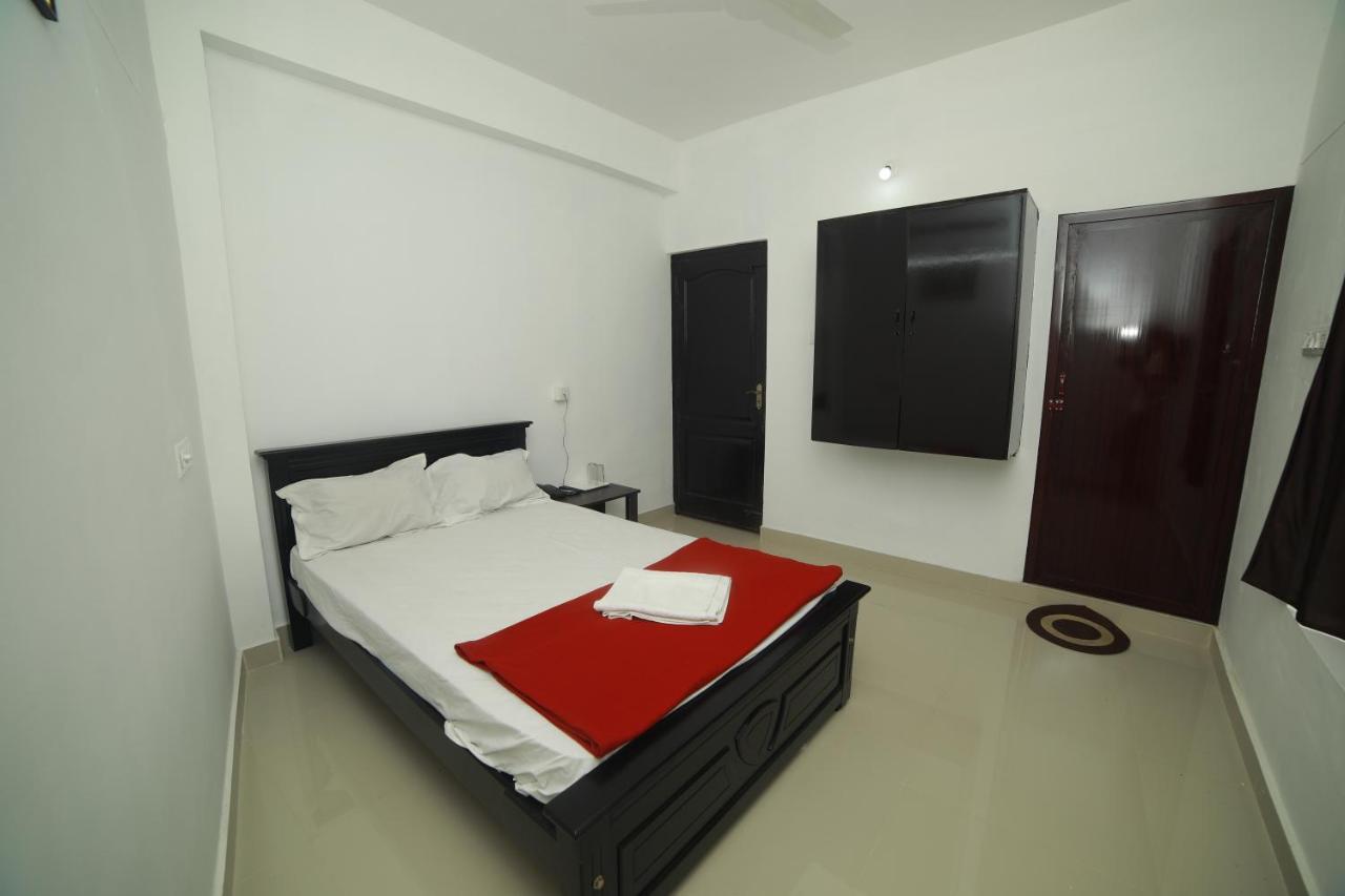 Meghna Residency Hotel Thiruvananthapuram Ngoại thất bức ảnh